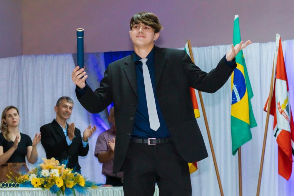 Formatura da 15ª turma do Ensino Médio do IMI