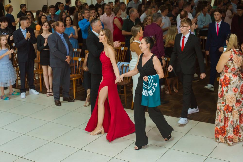 Formatura da 15ª turma do Ensino Médio do IMI