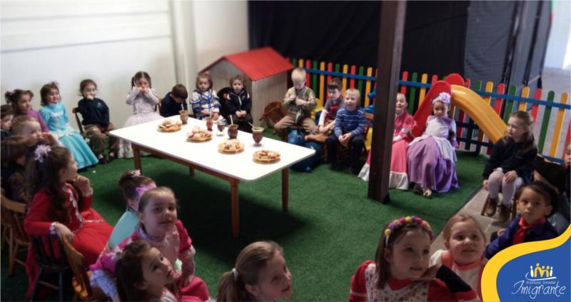 Semana Farroupilha: Nível B faz roda de chimarrão