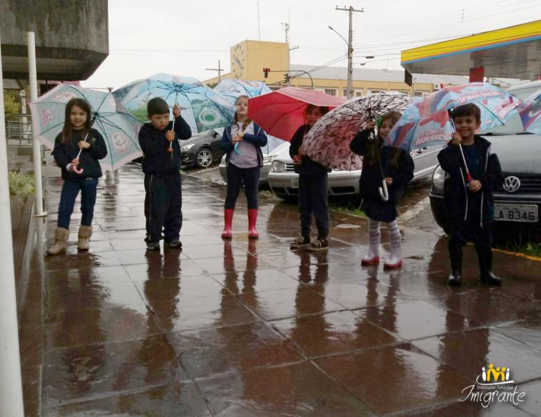 Projeto sobre o fundo do mar conscientiza alunos do Imi quanto à importância da água