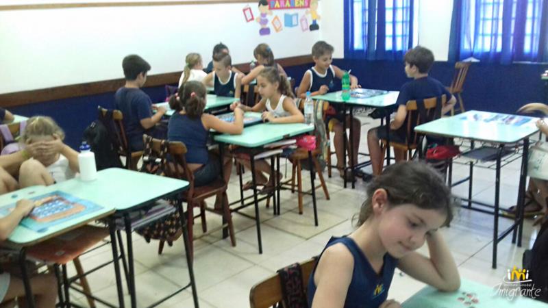 Turma do 4º ano do IMI aprende a tabuada de forma interativa