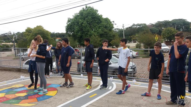 Turmas do 8º ano realizam atividade sobre a Páscoa